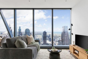 A 2BR Apt with Amazing City Views, FREE Parking